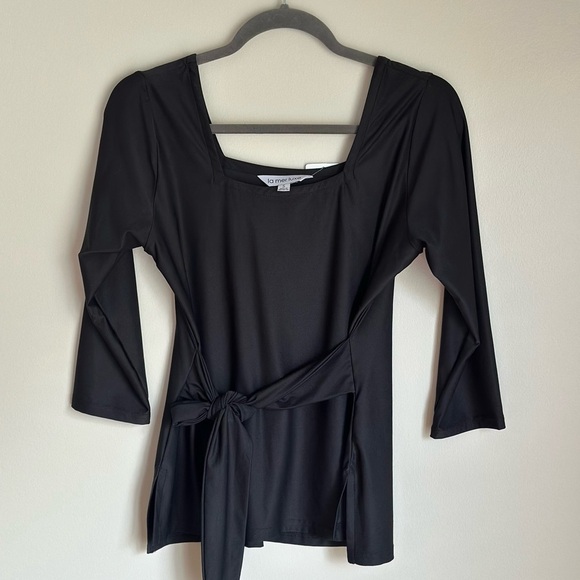 la mer luxe Tops - La Mer Luxe Women’s Square Neck Black 3/4 Slv Tie Waist Top Buttery Soft Small
